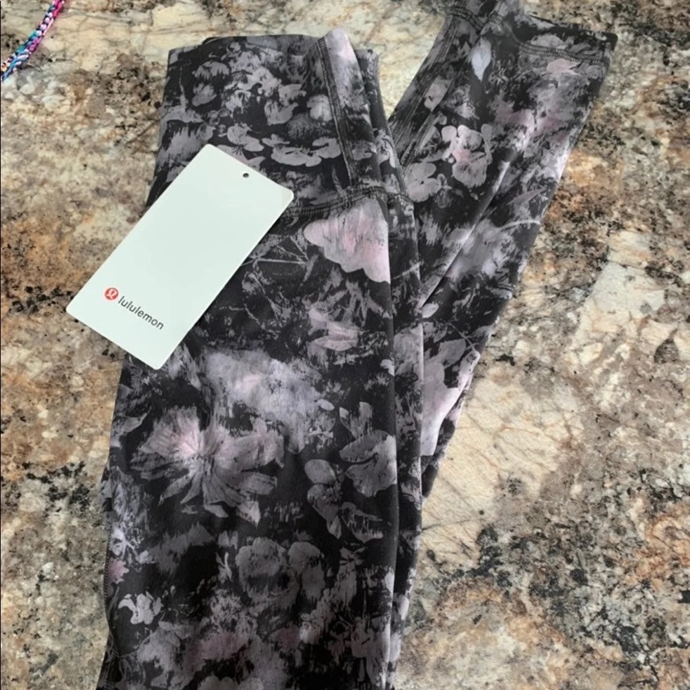 NWT lululemon align HR pant 28"